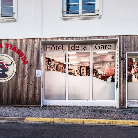Hotel De La Gare Surgères المظهر الخارجي الصورة